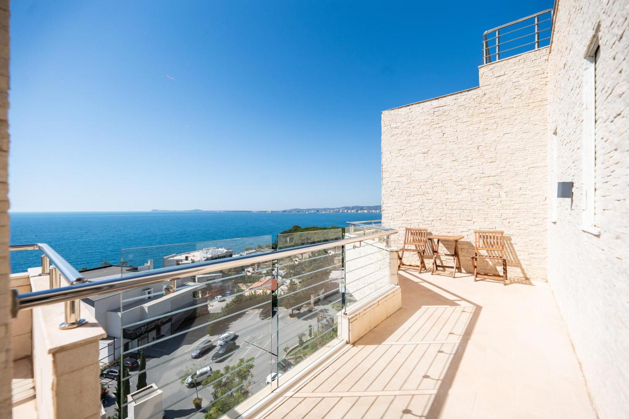 Thea Hotel Vlore Exterior photo